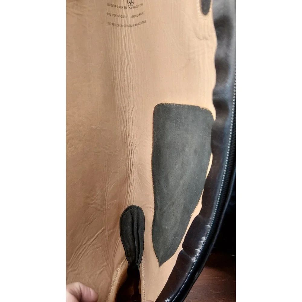 Ariat tall field
